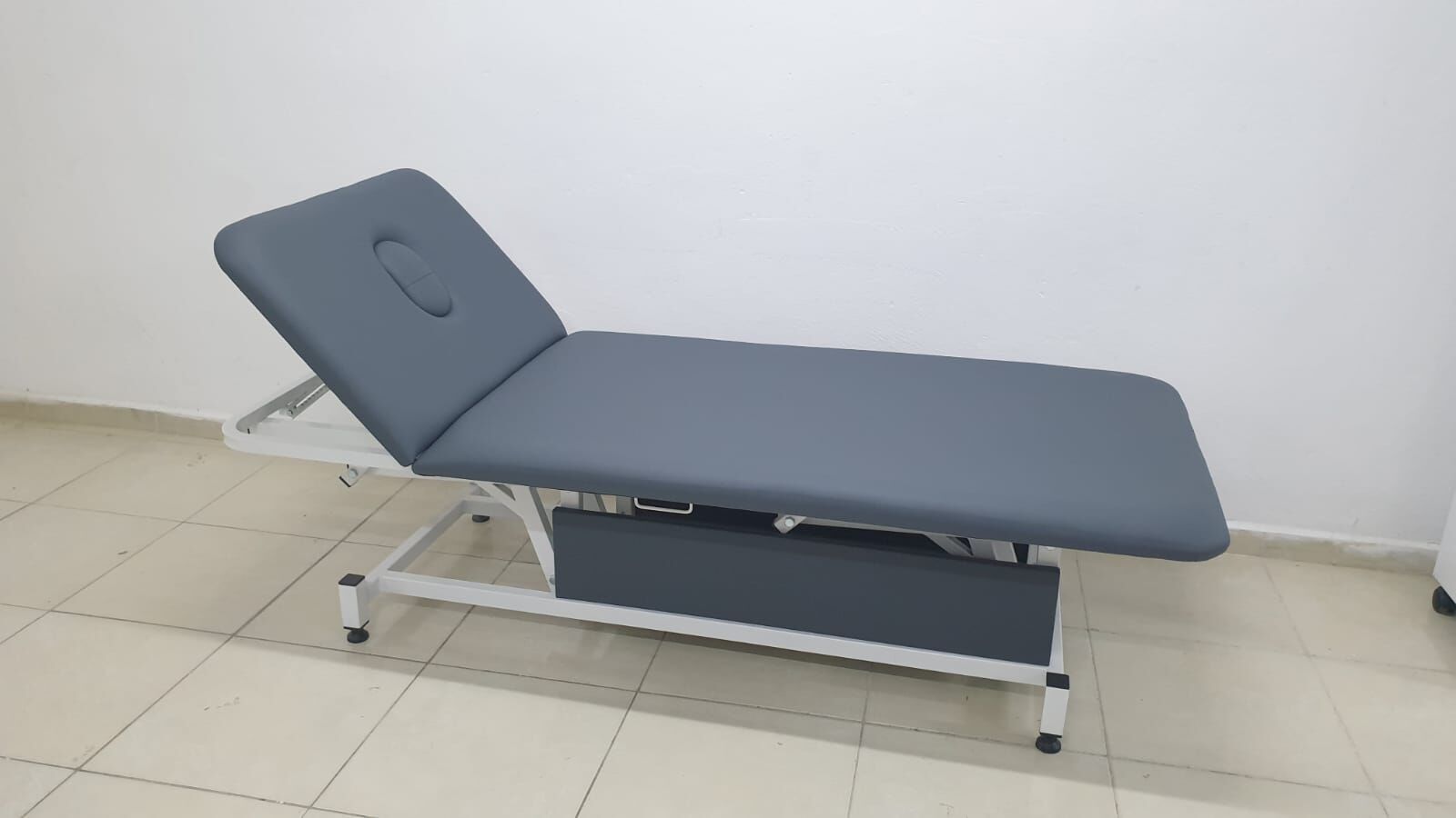 Bobath Rehabilitasyon Yatağı Tek Motorlu Başlıklı 100x190 Cm